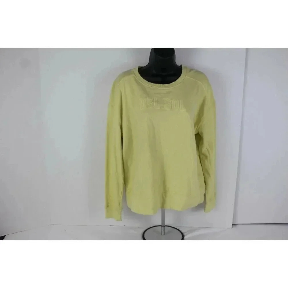 ladies Universal Thread sweat shirt